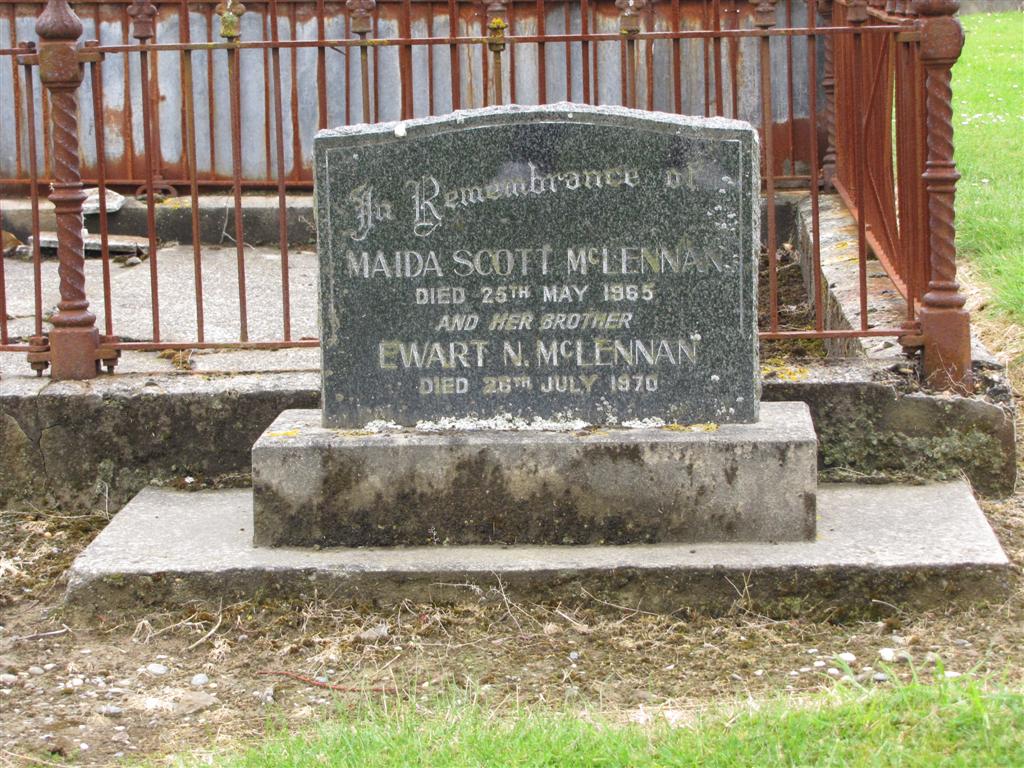Photo of headstones/Maide Scott McLennan d 1965 hdstn Invercargill Eastern